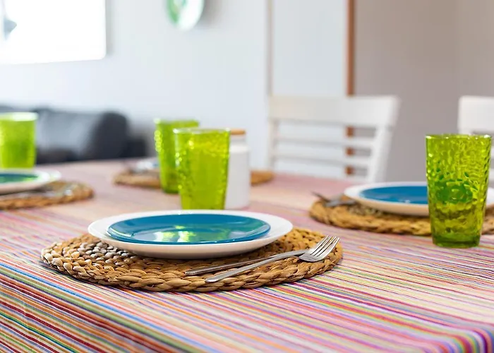 Апартаменти Sea View Paraiso Ii By Sunkeyrents *