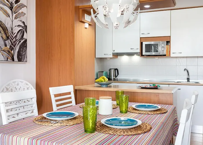 Апартаменти Sea View Paraiso Ii By Sunkeyrents Адехе