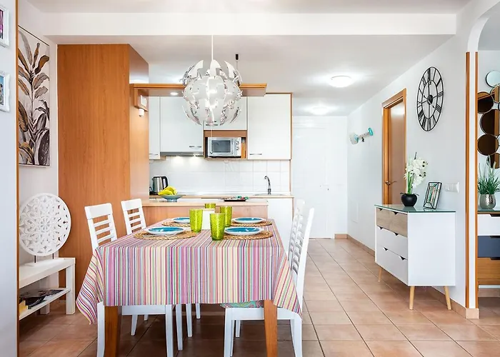 Апартаменти Sea View Paraiso Ii By Sunkeyrents