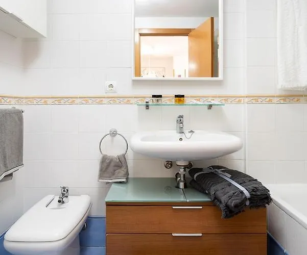 Апартаменти Sea View Paraiso Ii By Sunkeyrents *